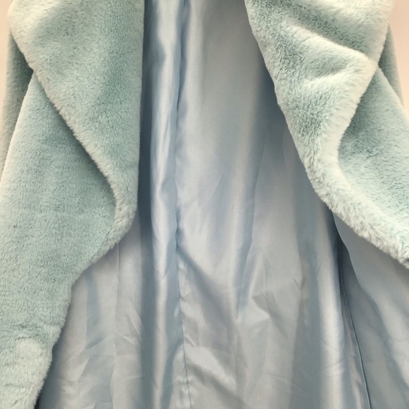 Show Me Your MuMu Women’s Lolita Faux Fur Jacket Revolve Ice Blue Size XS - Picture 8 of 11